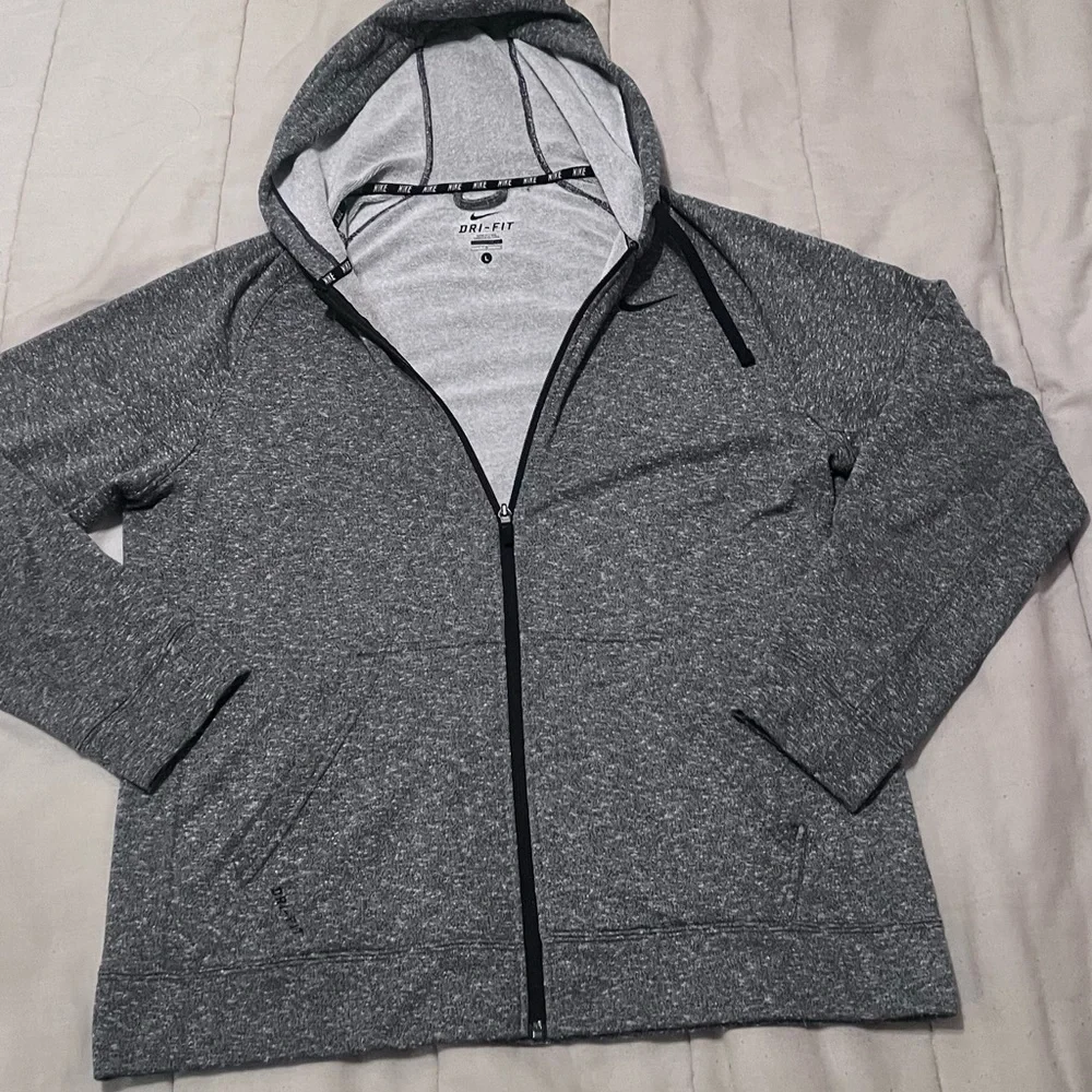 Nike dri fit sweater